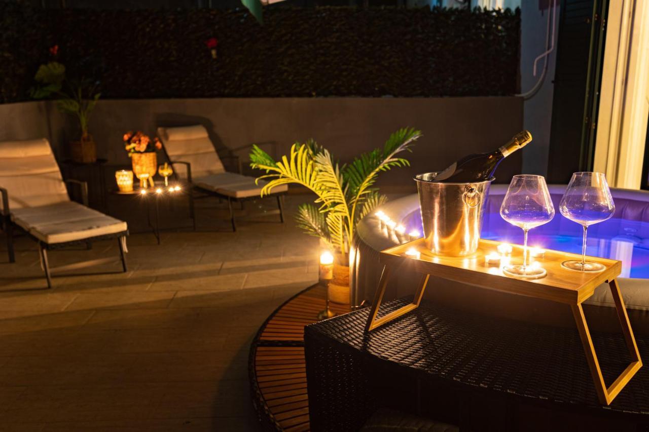 Oasis Luxury Apartment With Terrarce And Jacuzzi Spalato Esterno foto