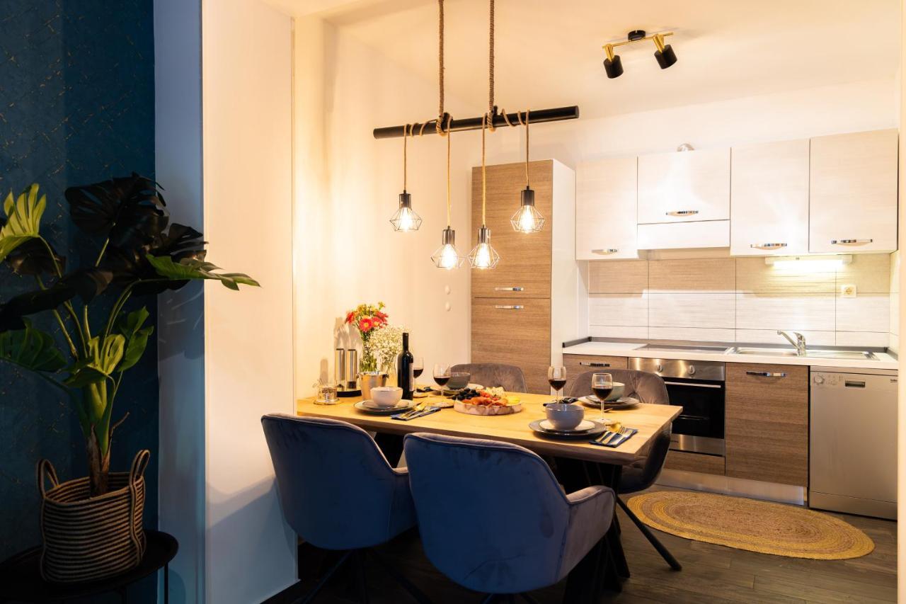 Oasis Luxury Apartment With Terrarce And Jacuzzi Spalato Esterno foto