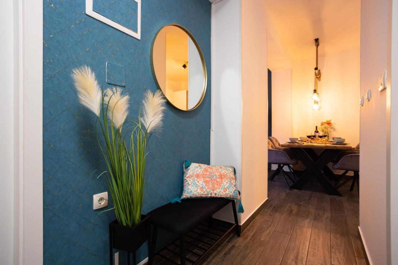 Oasis Luxury Apartment With Terrarce And Jacuzzi Spalato Esterno foto