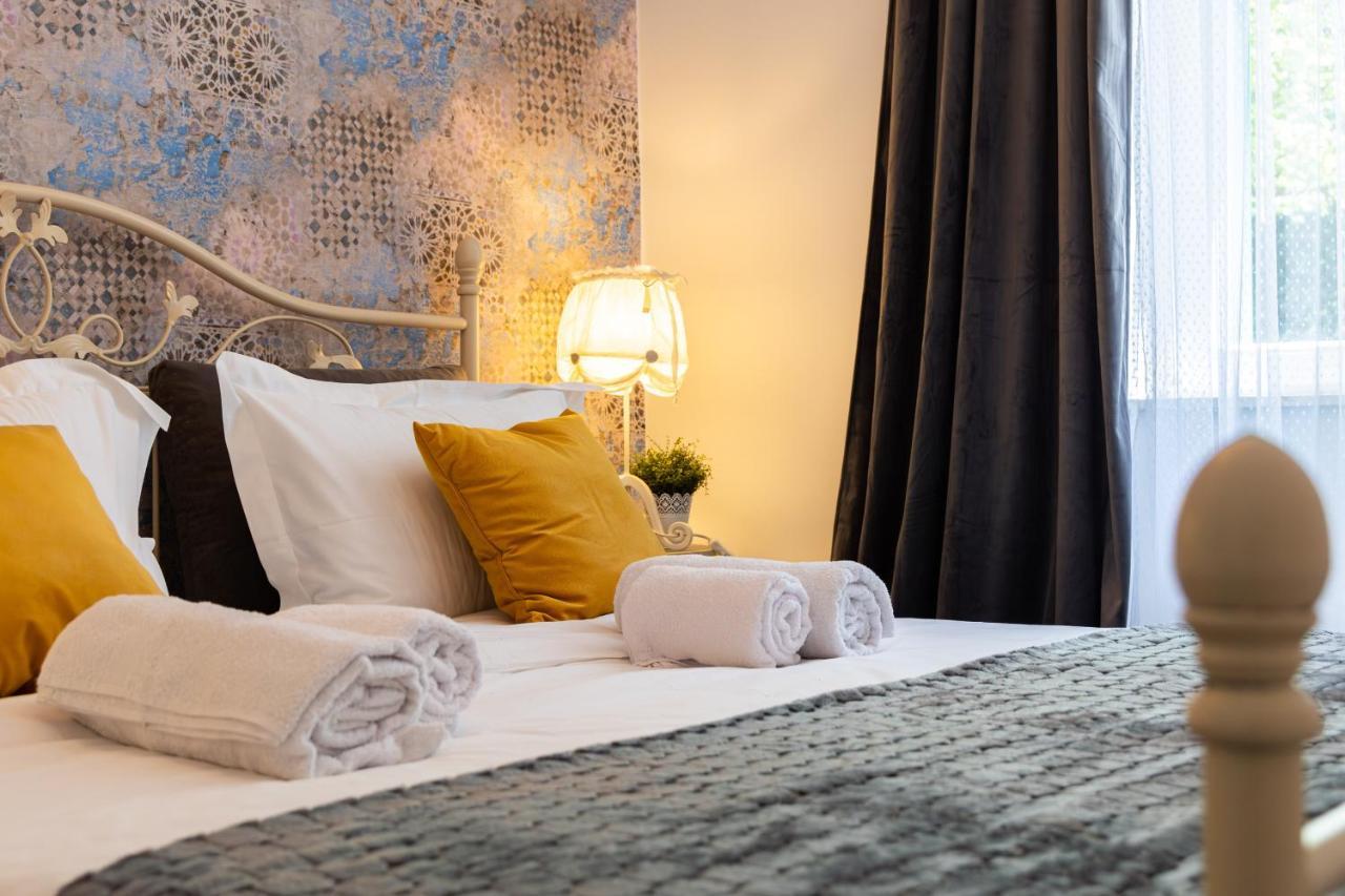 Oasis Luxury Apartment With Terrarce And Jacuzzi Spalato Esterno foto