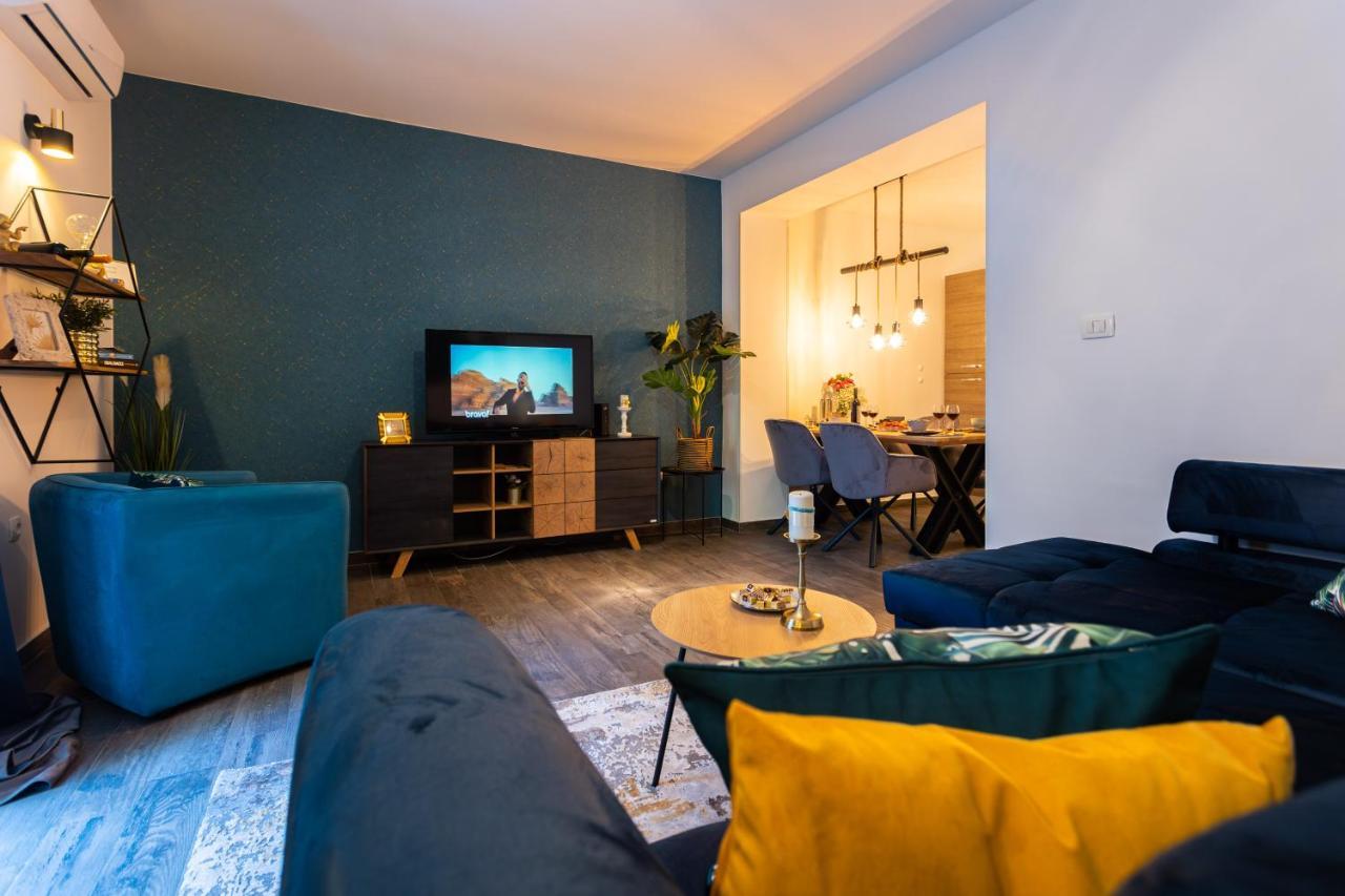Oasis Luxury Apartment With Terrarce And Jacuzzi Spalato Esterno foto