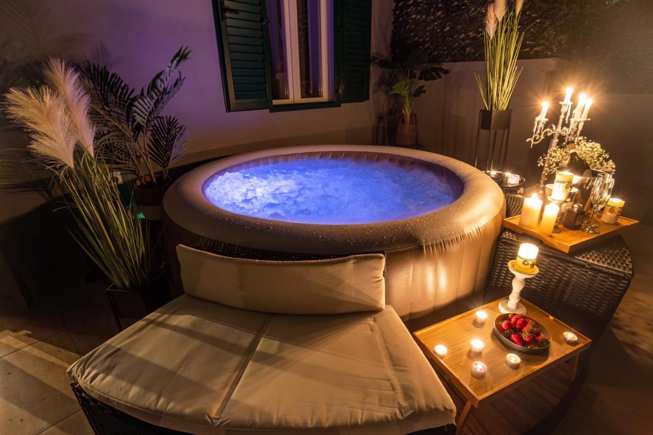 Oasis Luxury Apartment With Terrarce And Jacuzzi Spalato Esterno foto