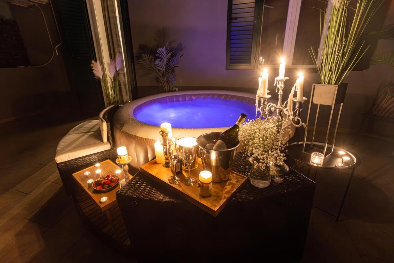 Oasis Luxury Apartment With Terrarce And Jacuzzi Spalato Esterno foto