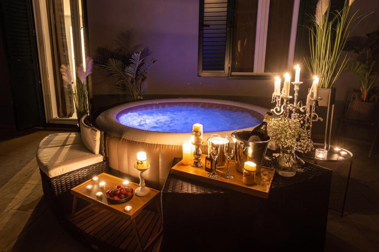 Oasis Luxury Apartment With Terrarce And Jacuzzi Spalato Esterno foto