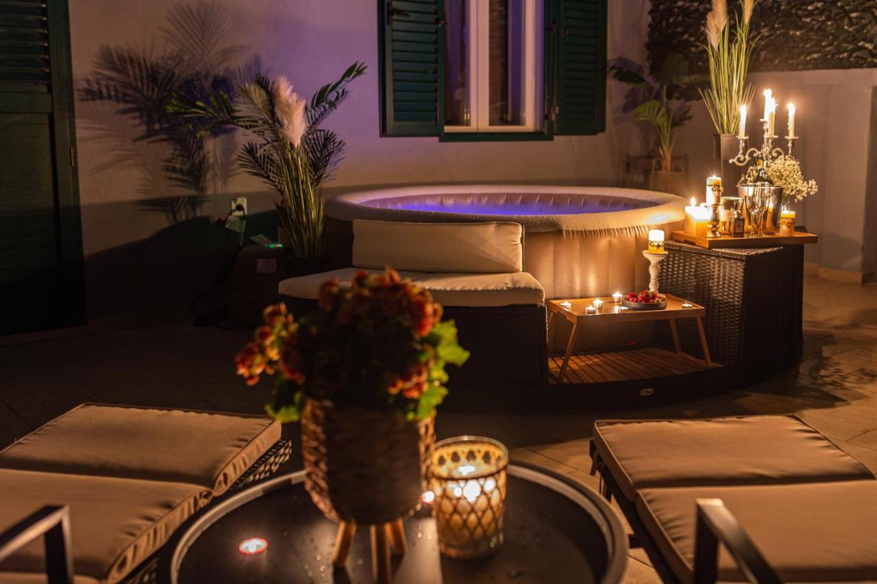 Oasis Luxury Apartment With Terrarce And Jacuzzi Spalato Esterno foto